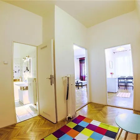 Apartment Perfect Spot At City Center Prag